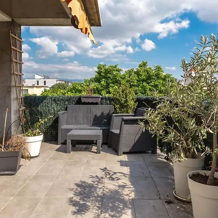 Apartman 100 M2 Loft With Terrace - Downtown *