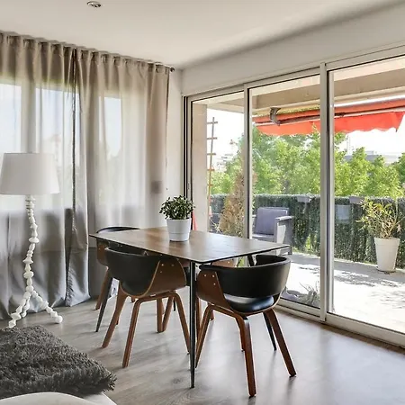 Apartman 100 M2 Loft With Terrace - Downtown