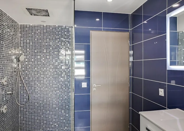 100 M2 Loft With Terrace - Downtown Apartman Valence